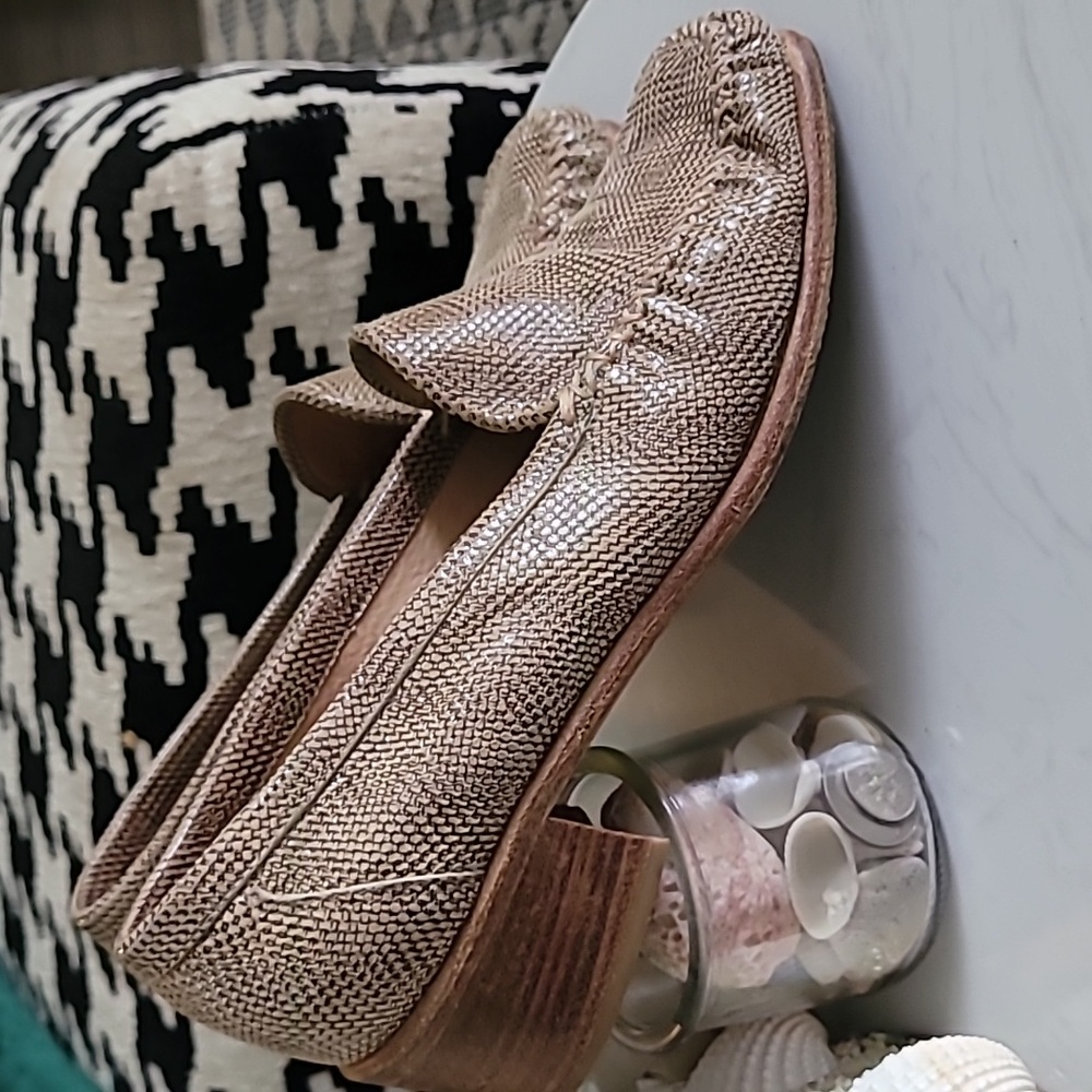 STUART WEITZMAN Loafer